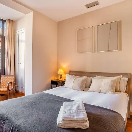 Elegant 3-bedroom In The Heart Of Bcn Appartamento *