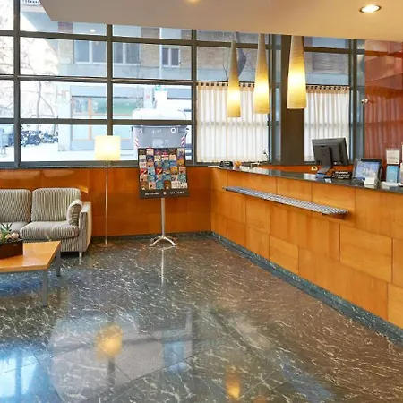Nh Entenza Otel 3*