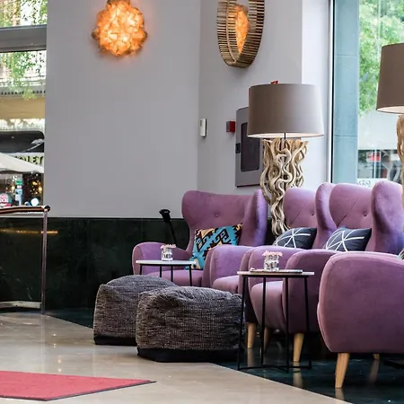 Hotel Leonardo Gran Via 3*