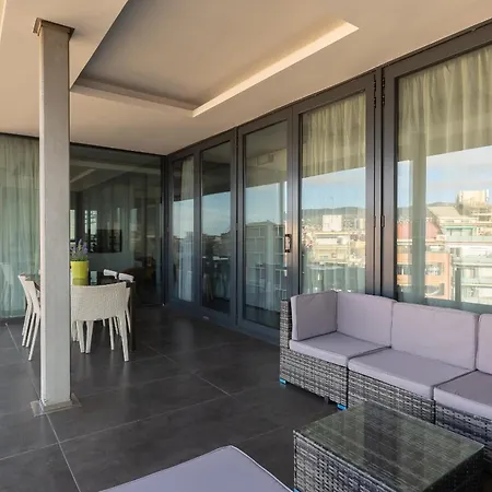 Cosmo Sants Apartment *