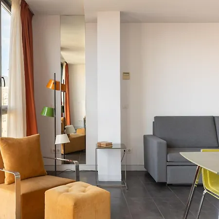 Cosmo Sants Apartment