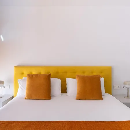 Cosmo Sants Apartment Barcelona
