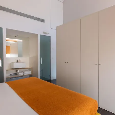 Cosmo Sants Apartment