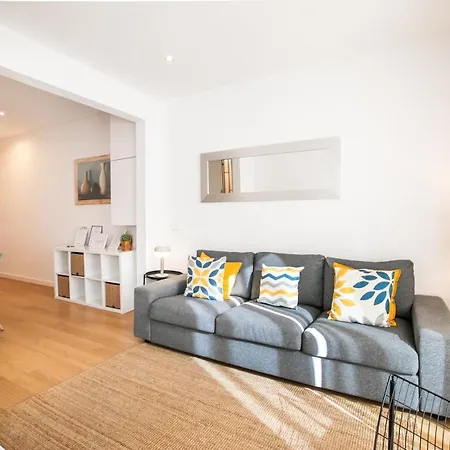 42ara1026 - Spacious In Eixample Apartament Barcelona