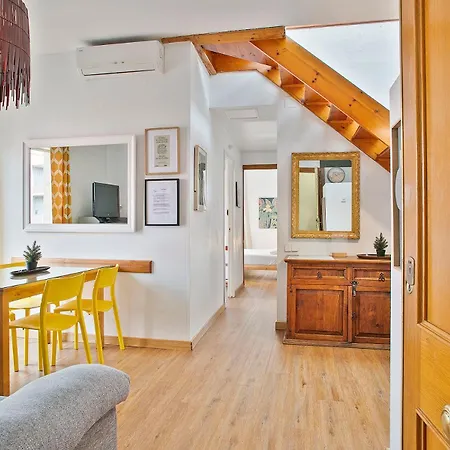 Apartament Heaven With A Garden At Ramblas Barcelona