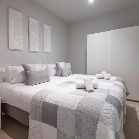 4 En Calle Rosello Stylish * Barcelona
