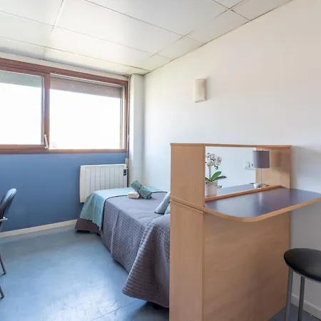 Residencia Universitaria Resa Lesseps شقة برشلونة