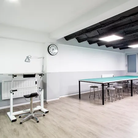 Residencia Universitaria Resa Lesseps شقة *