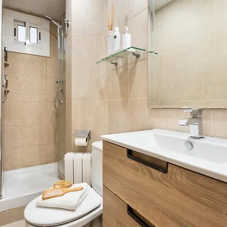 Fridays Flats Whisper-Quiet Near Sagrada'S Heart Apartment Barcelona
