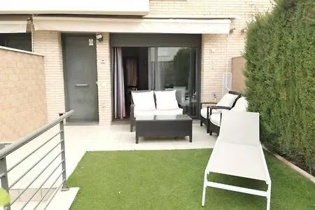 Ferienhaus Townhouse With Communal Pool Ideal For Families