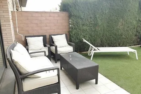 Townhouse With Communal Pool Ideal For Families Ferienhaus Cunit