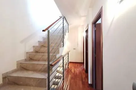 Townhouse With Communal Pool Ideal For Families *