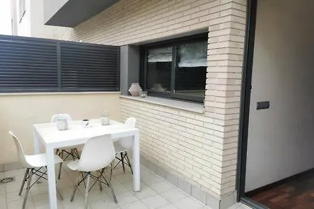 Townhouse With Communal Pool Ideal For Families Ferienhaus Cunit