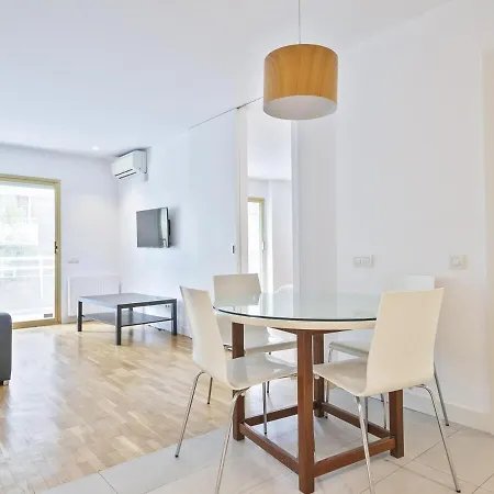 Winahost Pedralbes Apartment *