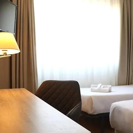 Eurohotel Diagonal Port Отель Барселона