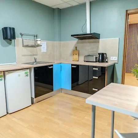 Holidaysbcn Hostel *