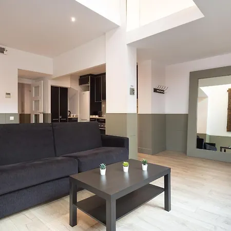 Enjoybcn Patio De Gala Appartement Barcelone