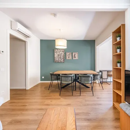Ainb Sants Apartamento Barcelona