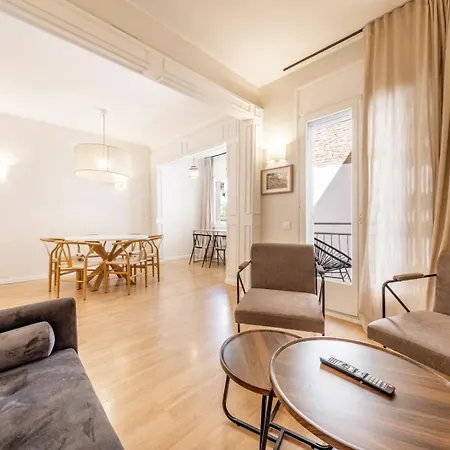 Ainb Sants Apartamento *