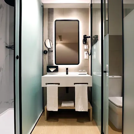 & Spa Olimpica 4* Barcelona