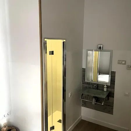 La Palmera Albergue Barcelona