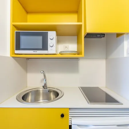 Apartman Residencia Universitaria Resa La Ciutadella Barcelona