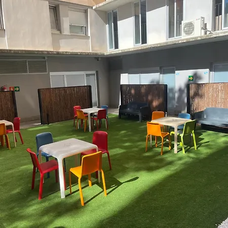 Residencia Universitaria La Ciutadella Appartamento Barcellona