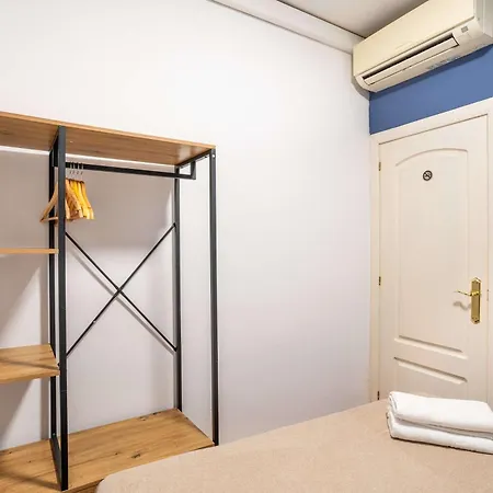 Next To Sagrada Familia 4-bedroom Apartment