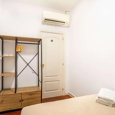 Next To Sagrada Familia 4-bedroom Apartment Barcelona
