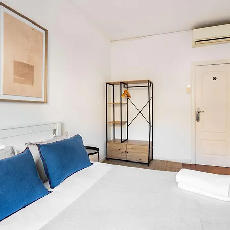 Next To Sagrada Familia 4-bedroom * Barcelona