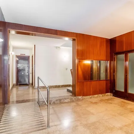 Apartment Next To Sagrada Familia 4-bedroom