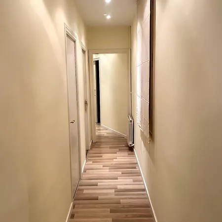 Centro Example Apartment *