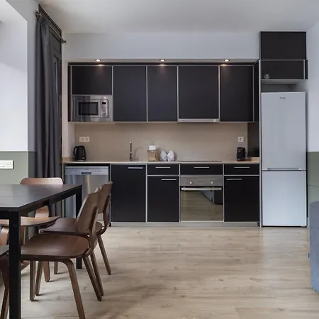 Enjoybcn Patio De Gala Appartement