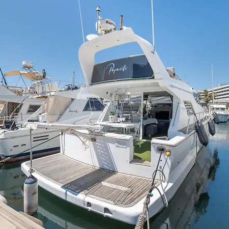 ספינת מלון Barco Muy Romantico Con Parking *