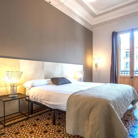 Rent Rambla Catalunya Apartamento *