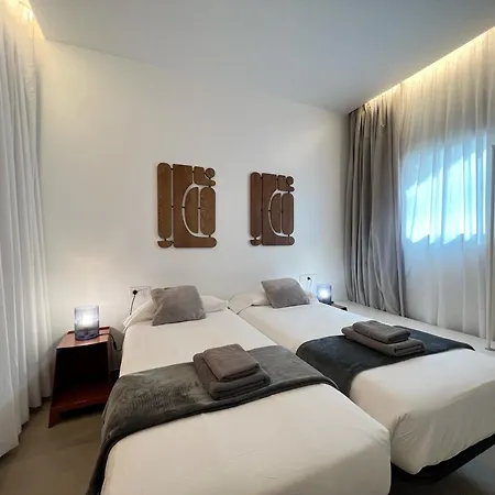 Plaza Cataluna Penthouse アパート