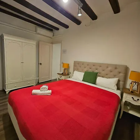 Family Flat Near Ramblas Bcn 5 Barcelona