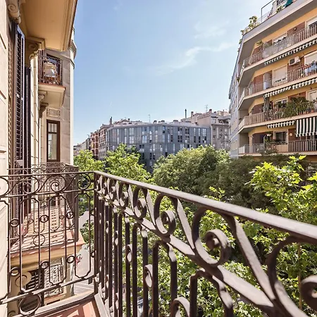 Sweett - Carrer Sepulveda Barcelona