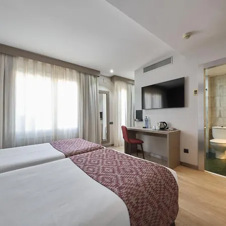 Catalonia Park Gueell 3*