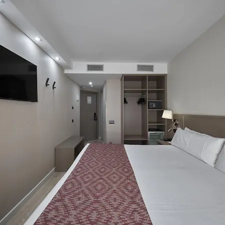 Catalonia Park Gueell Hotel