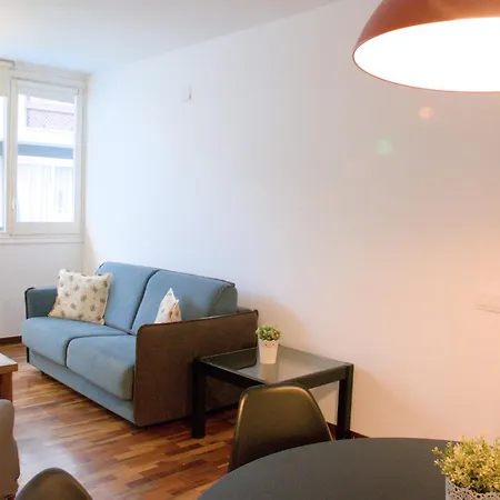 Lejlighed Sweet Bcn Three Bedroom *
