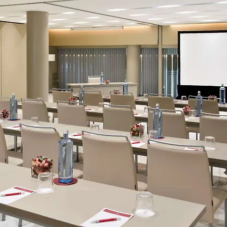 Nh Collection Podium מלון 4*