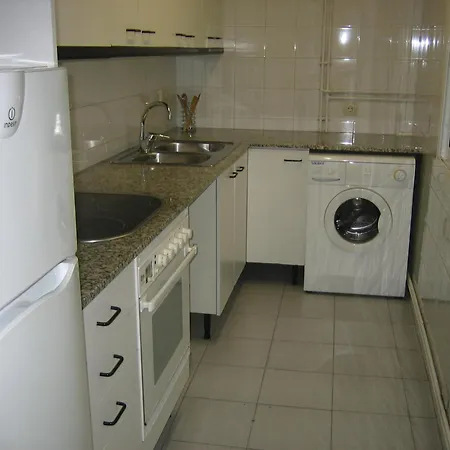 Sant Jordi Girona 97 Appartement *