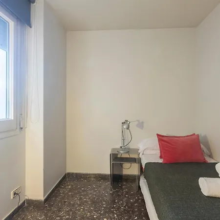 My Space Bonanova Center شقة برشلونة