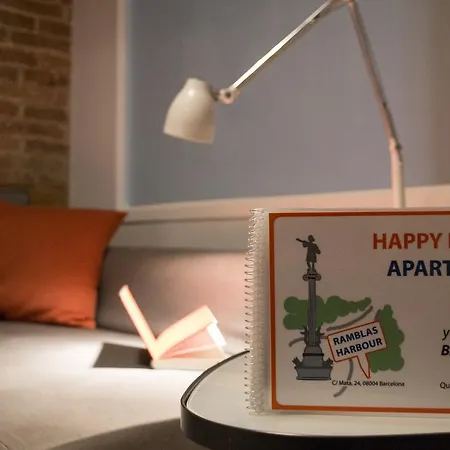 Happy People Ramblas Harbour Daire Barselona