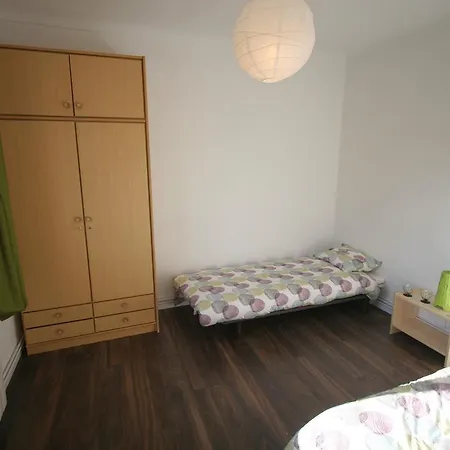 Near Clot & Sagrada Familia Apartment *