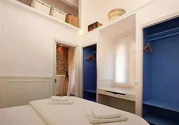 Nextdoor Gaudi Apartment Barcelona