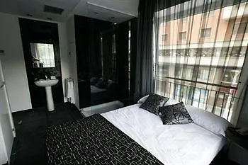 Q 2*
