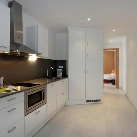 Fisa Rentals Les Corts Apartment