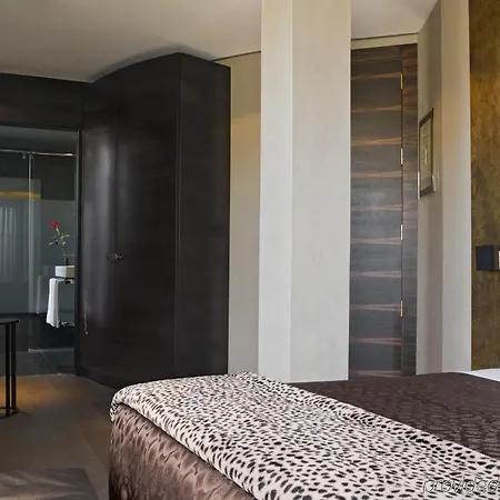 Bagues, A Small Luxury Of The World Hotell 5*